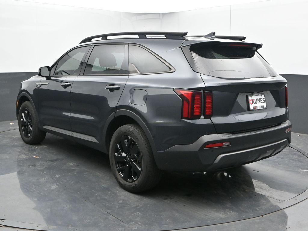 used 2022 Kia Sorento car, priced at $28,623