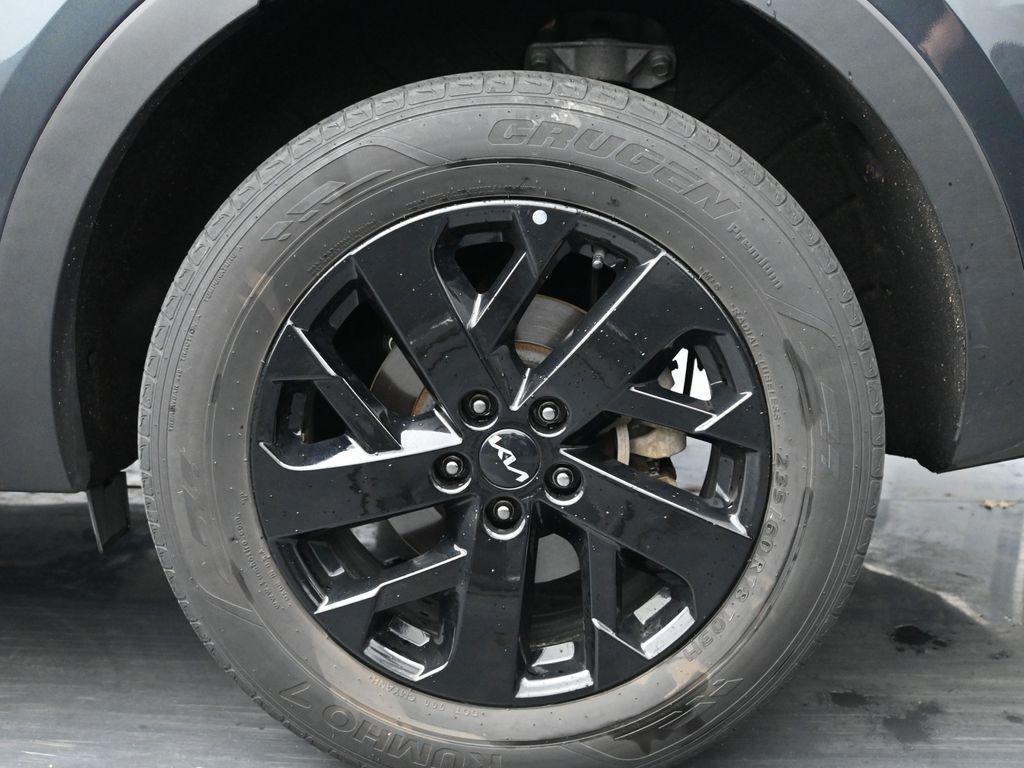used 2022 Kia Sorento car, priced at $28,623