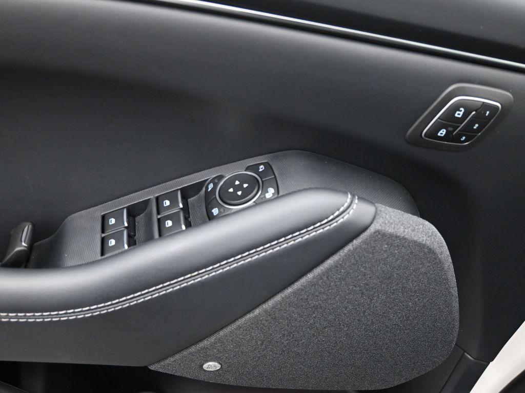 new 2025 Ford Mustang Mach-E car, priced at $40,577