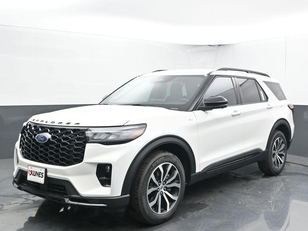 new 2025 Ford Explorer car, priced at $47,156