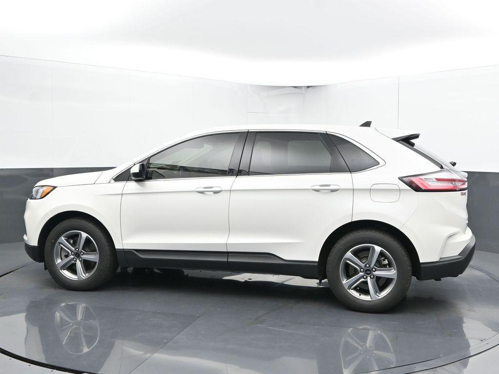 used 2024 Ford Edge car, priced at $28,122