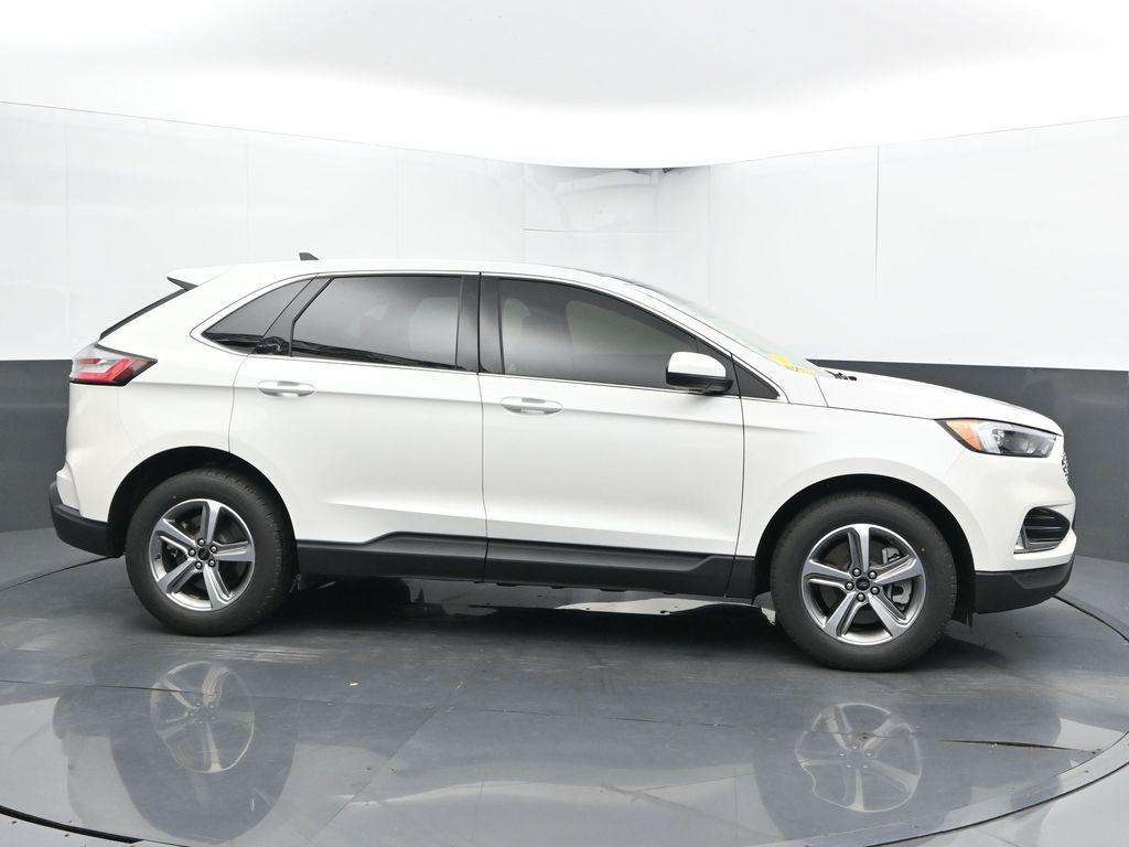 used 2024 Ford Edge car, priced at $28,122