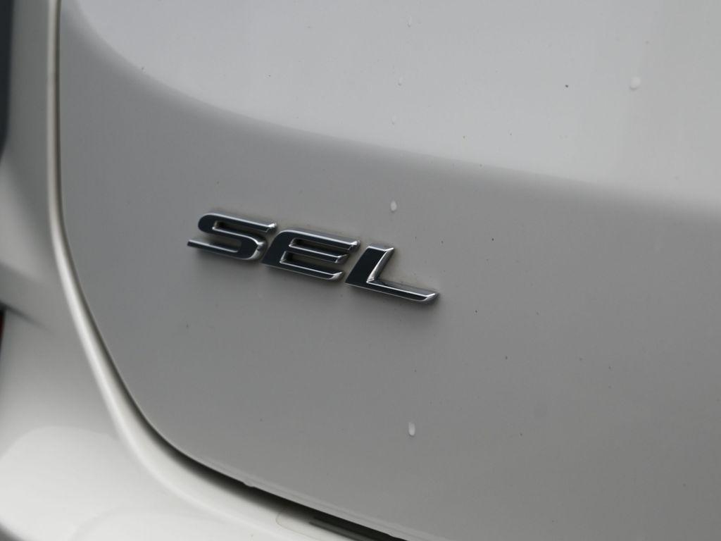used 2024 Ford Edge car, priced at $28,122
