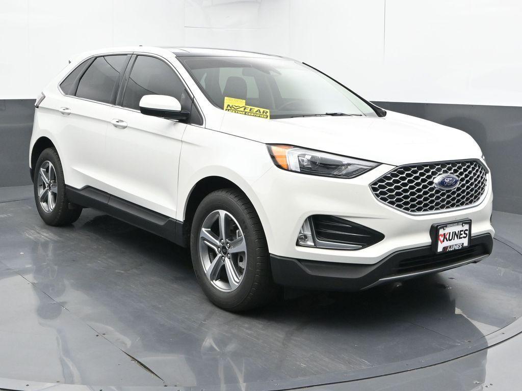 used 2024 Ford Edge car, priced at $28,122