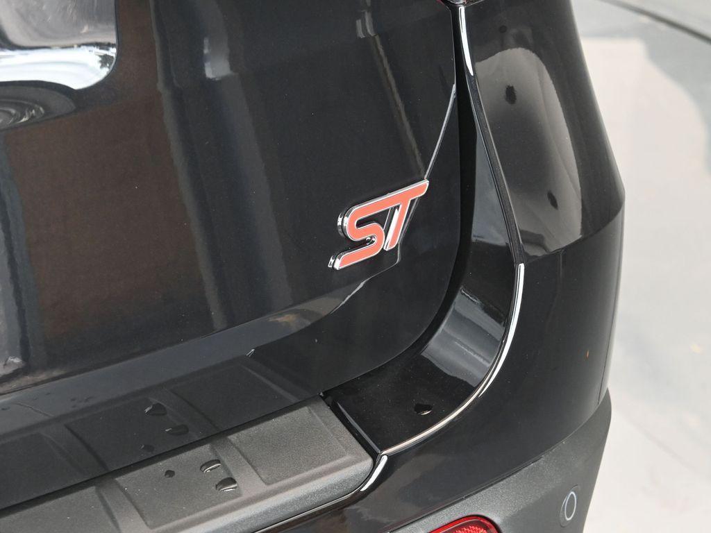 new 2025 Ford Explorer car, priced at $57,179