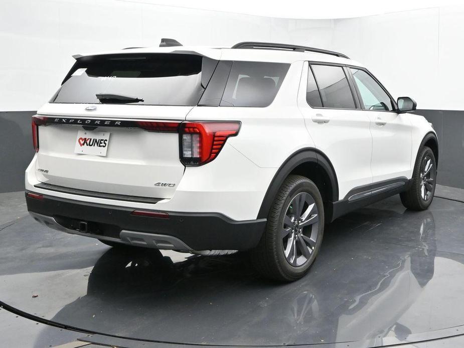 new 2025 Ford Explorer car, priced at $46,595