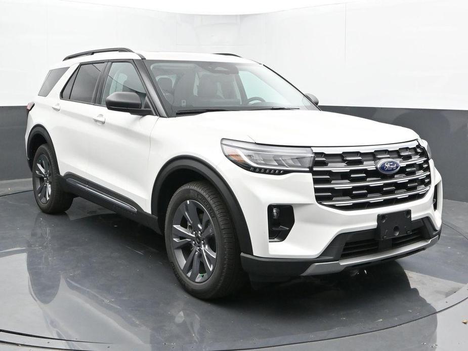 new 2025 Ford Explorer car, priced at $46,595