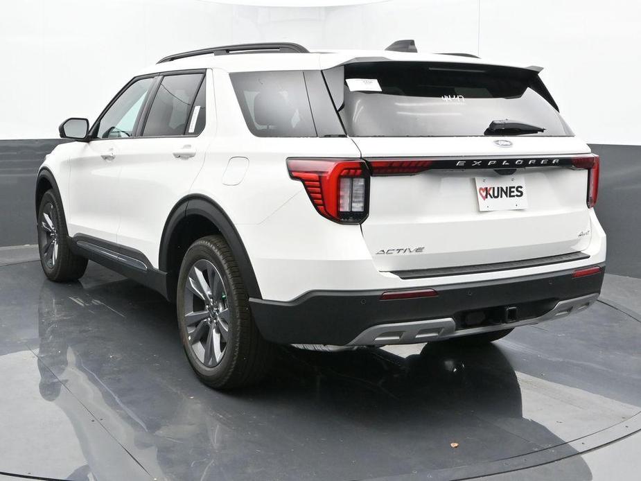 new 2025 Ford Explorer car, priced at $46,595