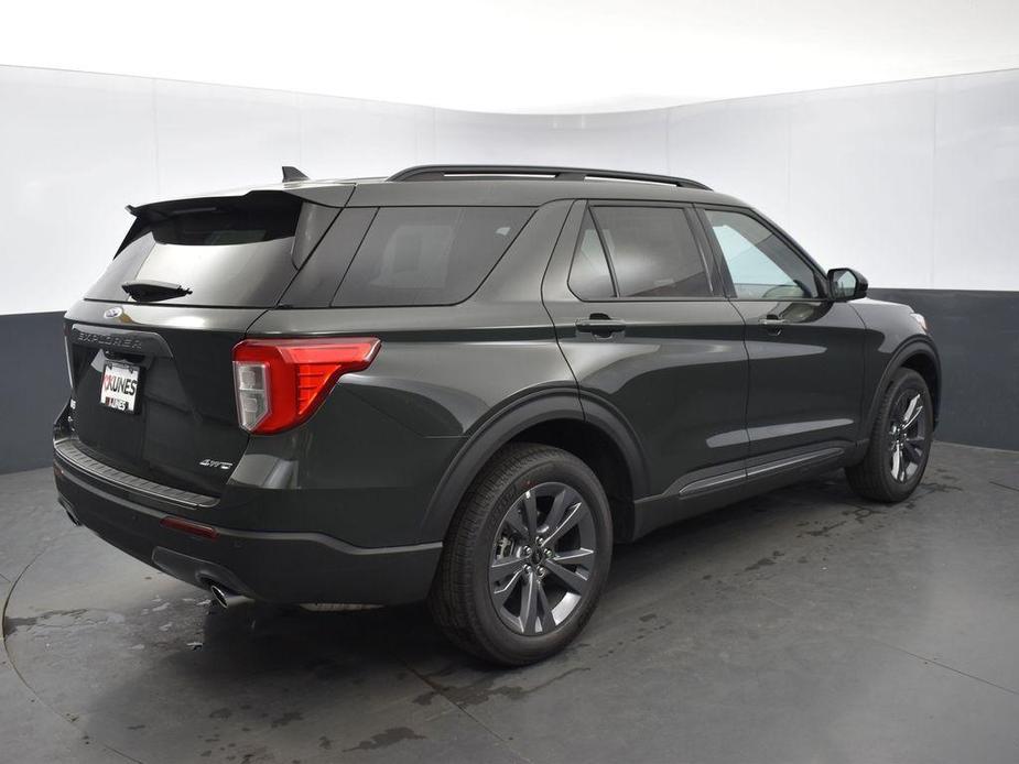 new 2024 Ford Explorer car, priced at $44,603