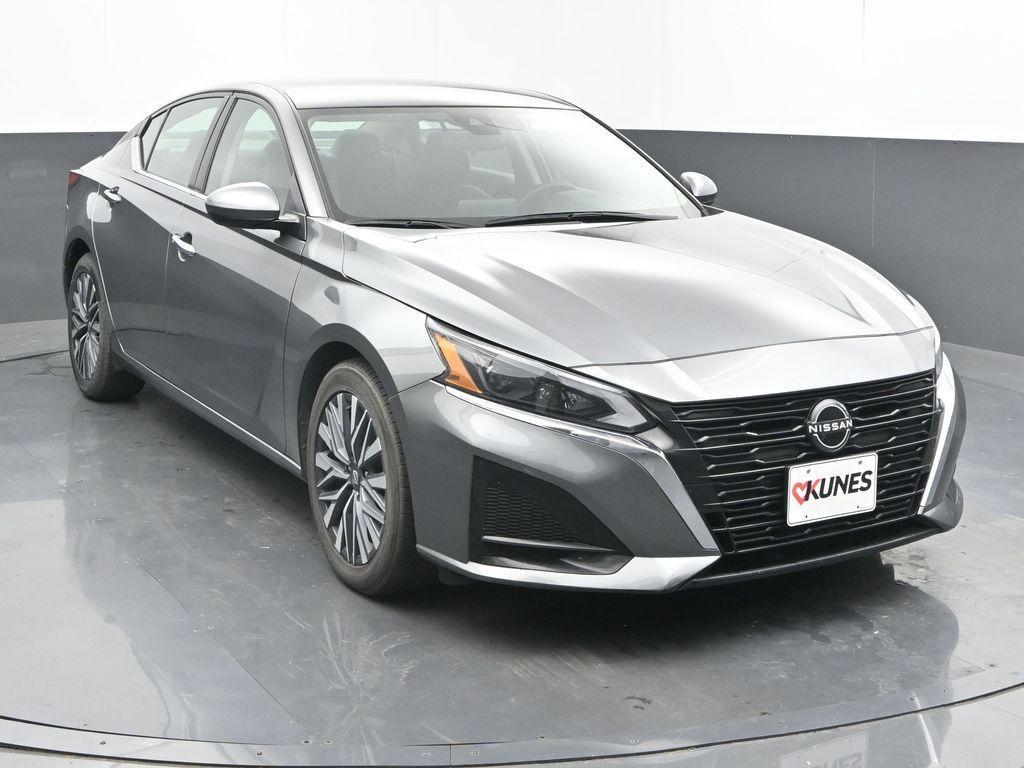 used 2023 Nissan Altima car, priced at $19,796