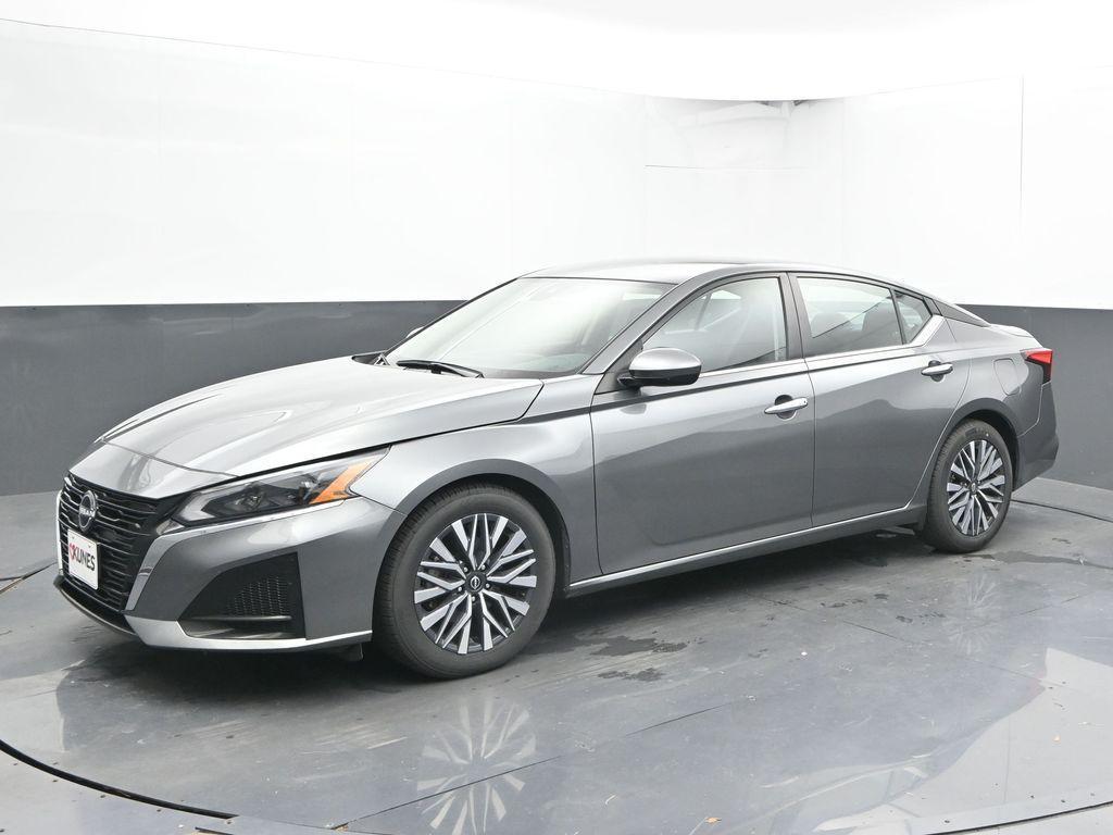 used 2023 Nissan Altima car, priced at $19,796