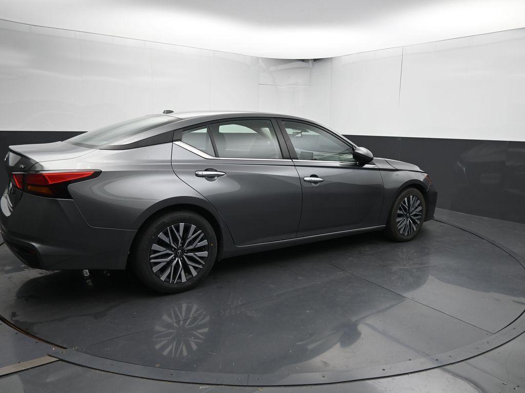 used 2023 Nissan Altima car, priced at $19,796