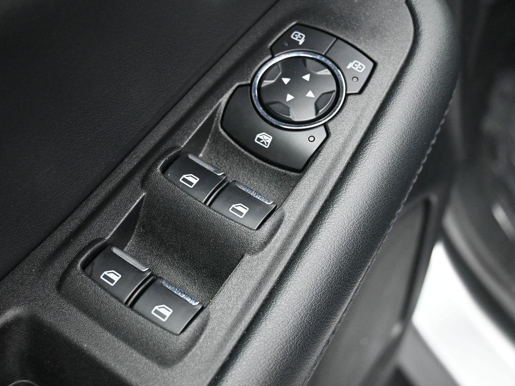 used 2023 Ford Edge car, priced at $24,643