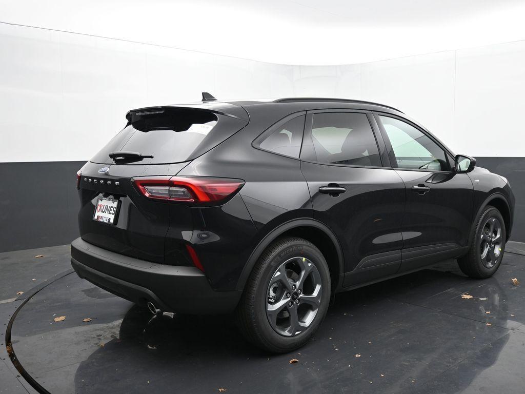 new 2025 Ford Escape car, priced at $30,980