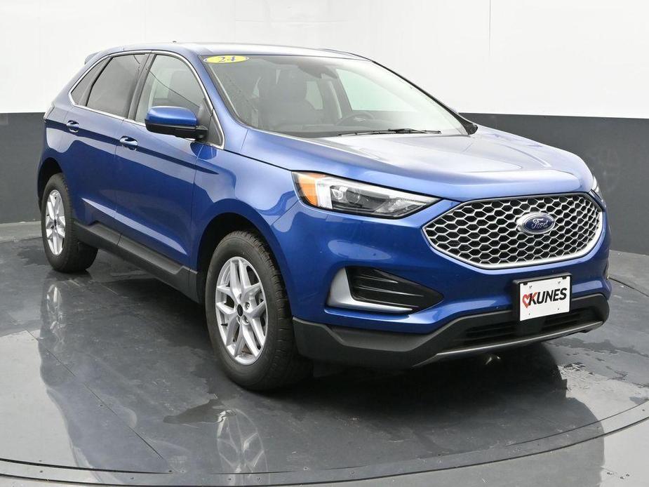 used 2024 Ford Edge car, priced at $32,531