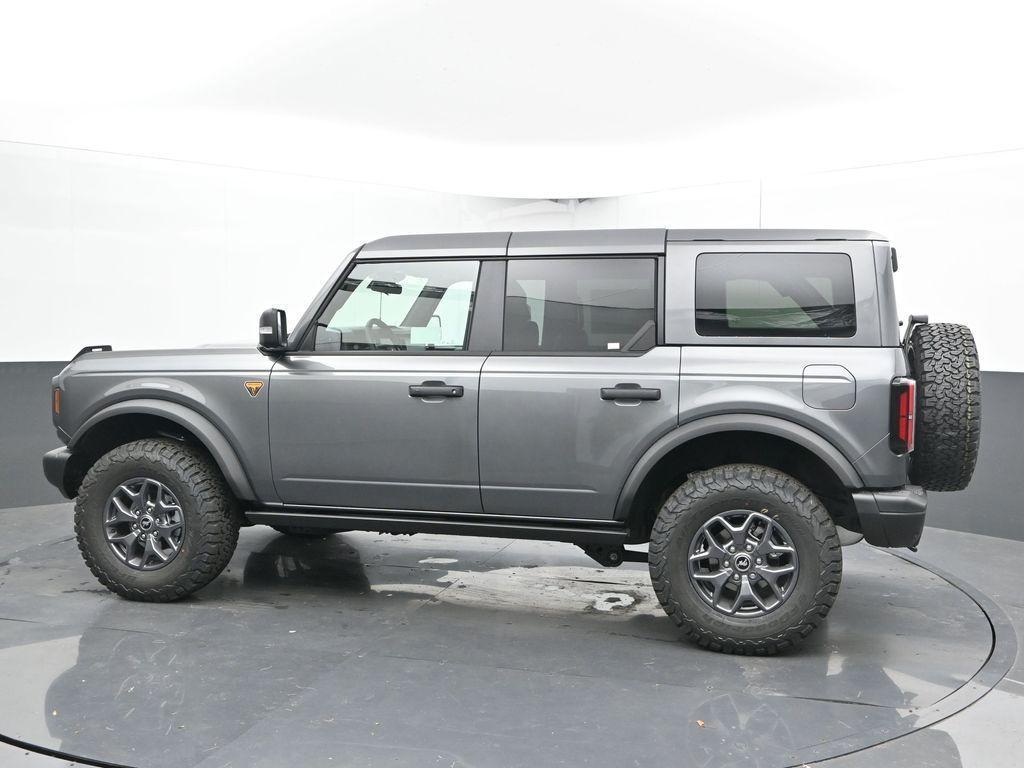 new 2025 Ford Bronco car, priced at $57,678