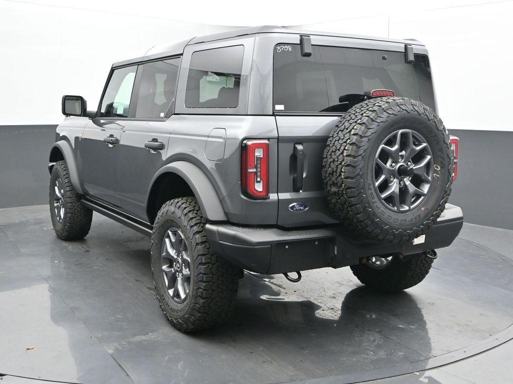 new 2025 Ford Bronco car, priced at $57,678