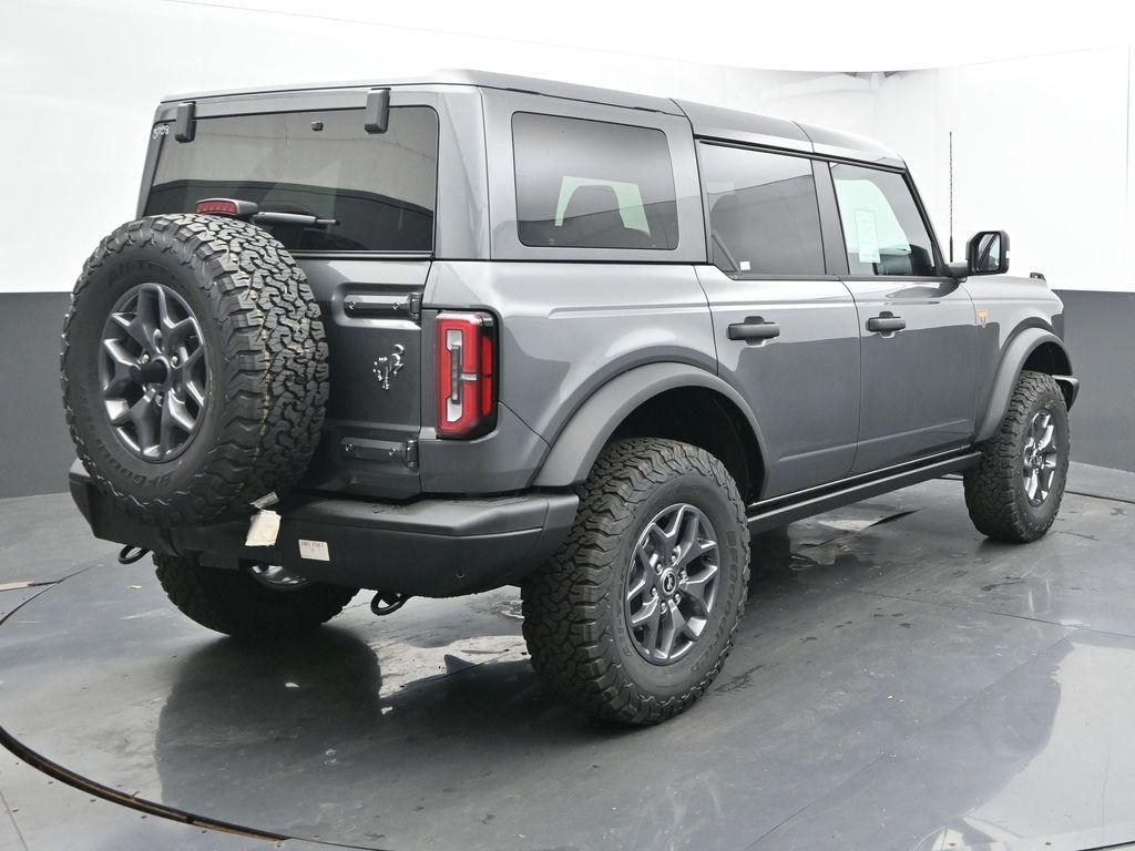 new 2025 Ford Bronco car, priced at $57,678