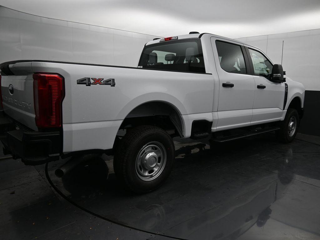 new 2024 Ford F-350 car, priced at $53,500