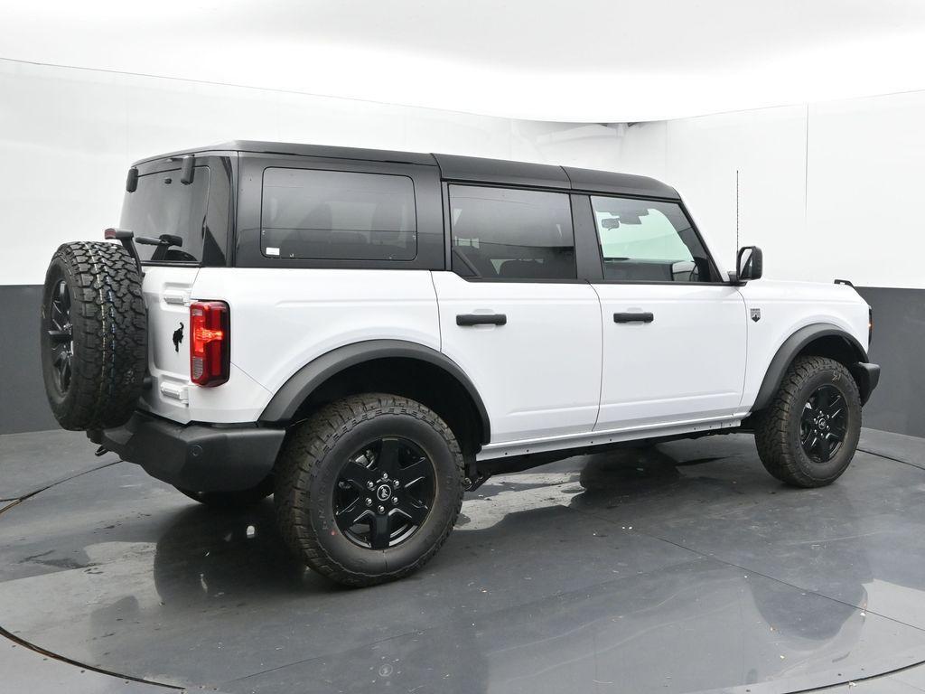 new 2025 Ford Bronco car, priced at $44,290