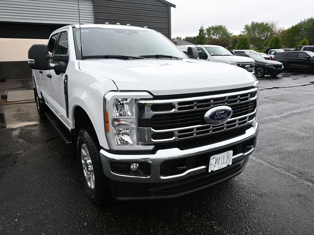 new 2024 Ford F-350 car, priced at $63,965