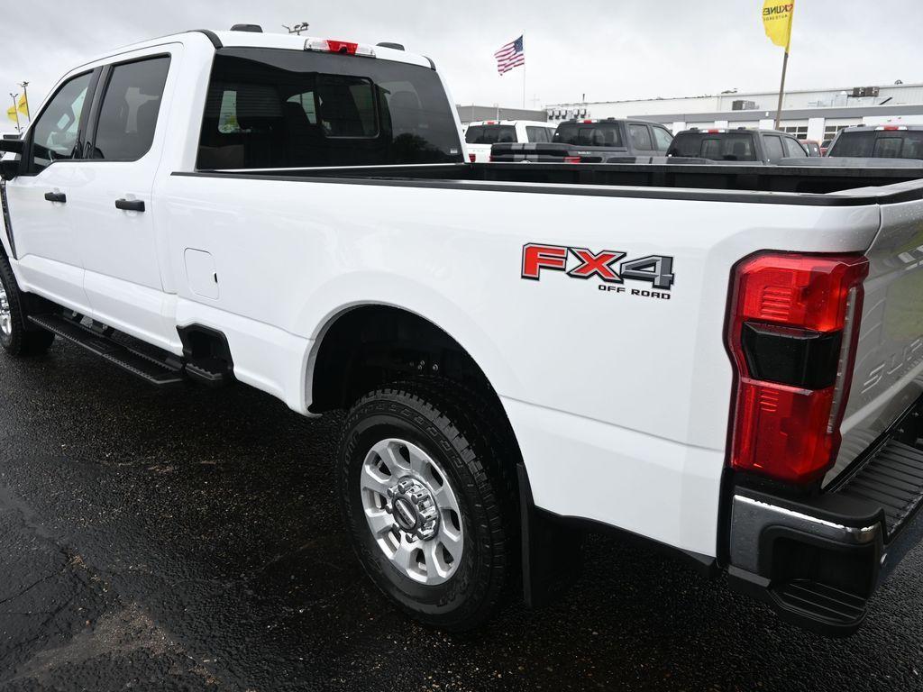 new 2024 Ford F-350 car, priced at $63,965