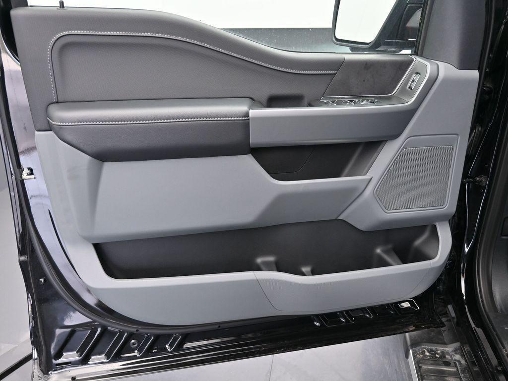 new 2025 Ford F-150 car, priced at $55,511