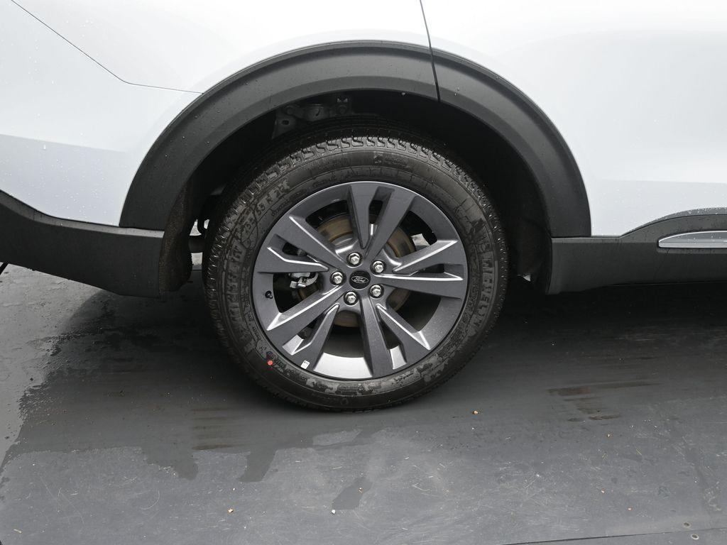 new 2025 Ford Explorer car, priced at $46,309