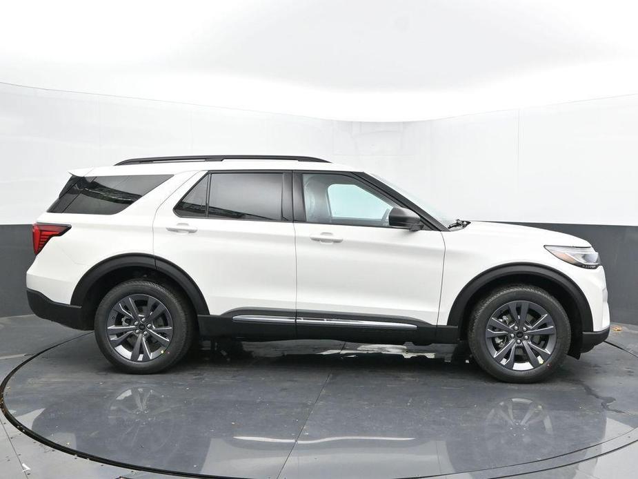 new 2025 Ford Explorer car, priced at $49,695