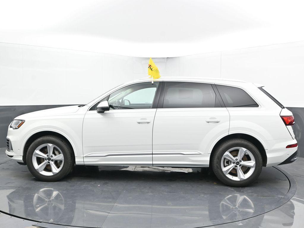 used 2024 Audi Q7 car, priced at $49,049