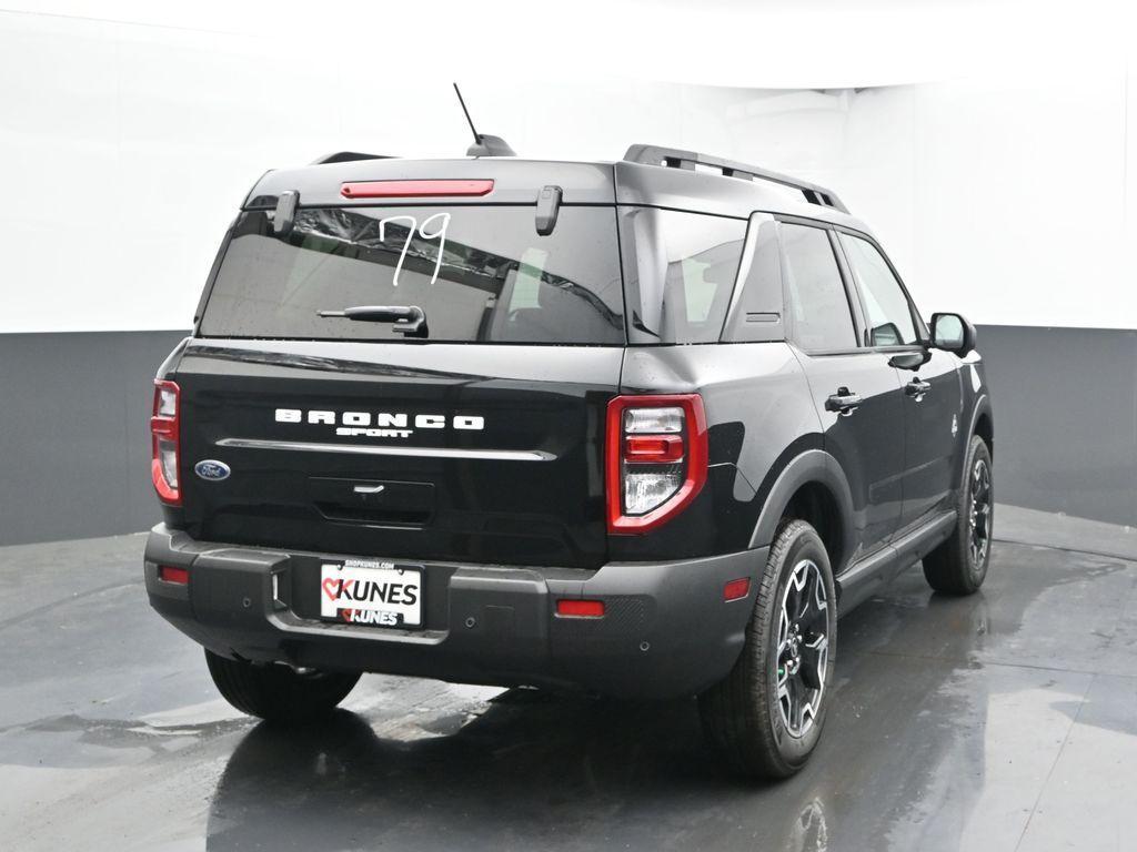 new 2025 Ford Bronco Sport car, priced at $39,068