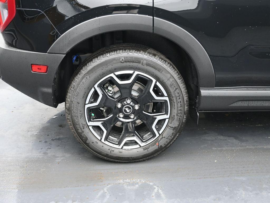 new 2025 Ford Bronco Sport car, priced at $39,068