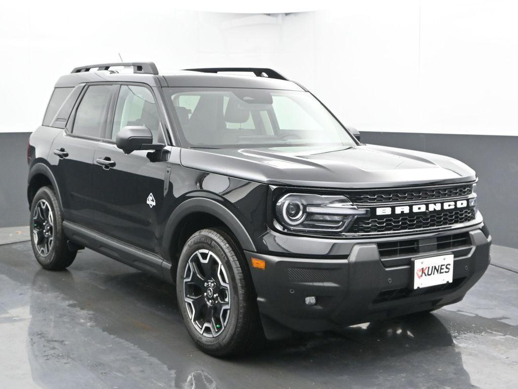 new 2025 Ford Bronco Sport car, priced at $39,068