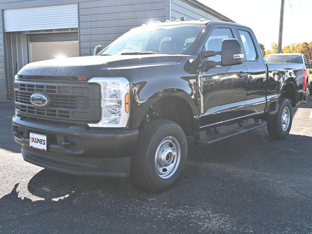 new 2024 Ford F-350 car, priced at $52,200