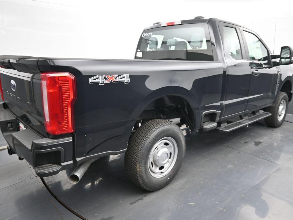 new 2024 Ford F-350 car, priced at $43,200