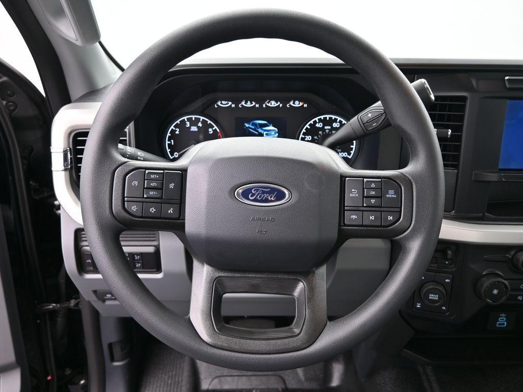 new 2024 Ford F-350 car, priced at $43,200