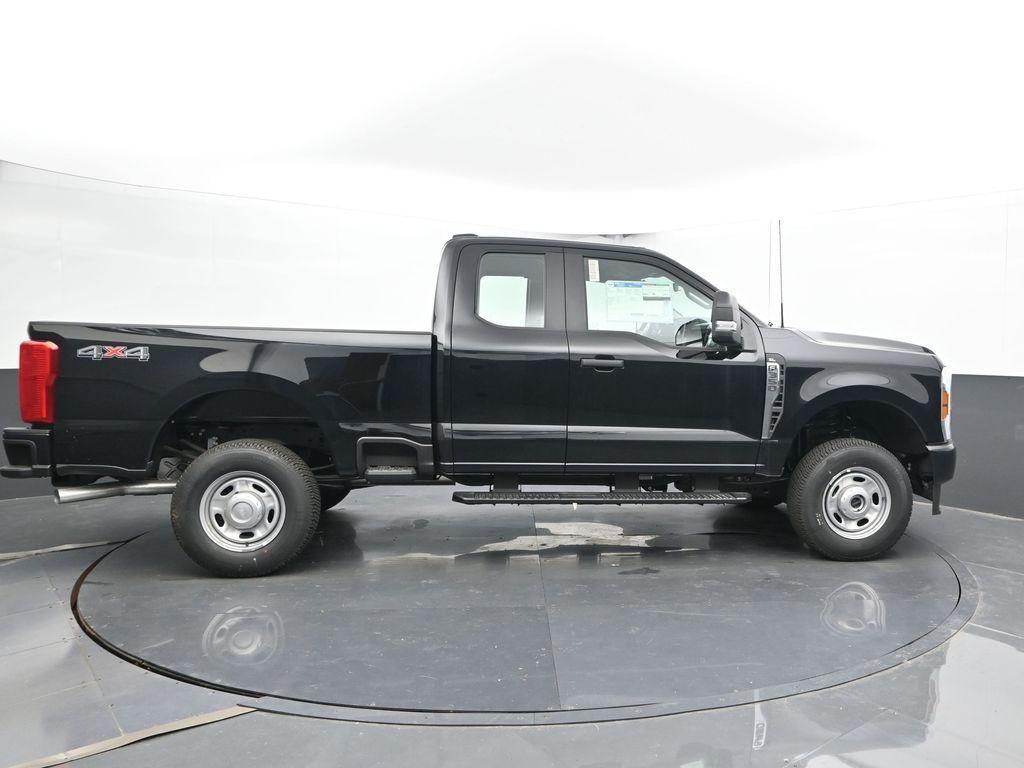 new 2024 Ford F-350 car, priced at $43,200