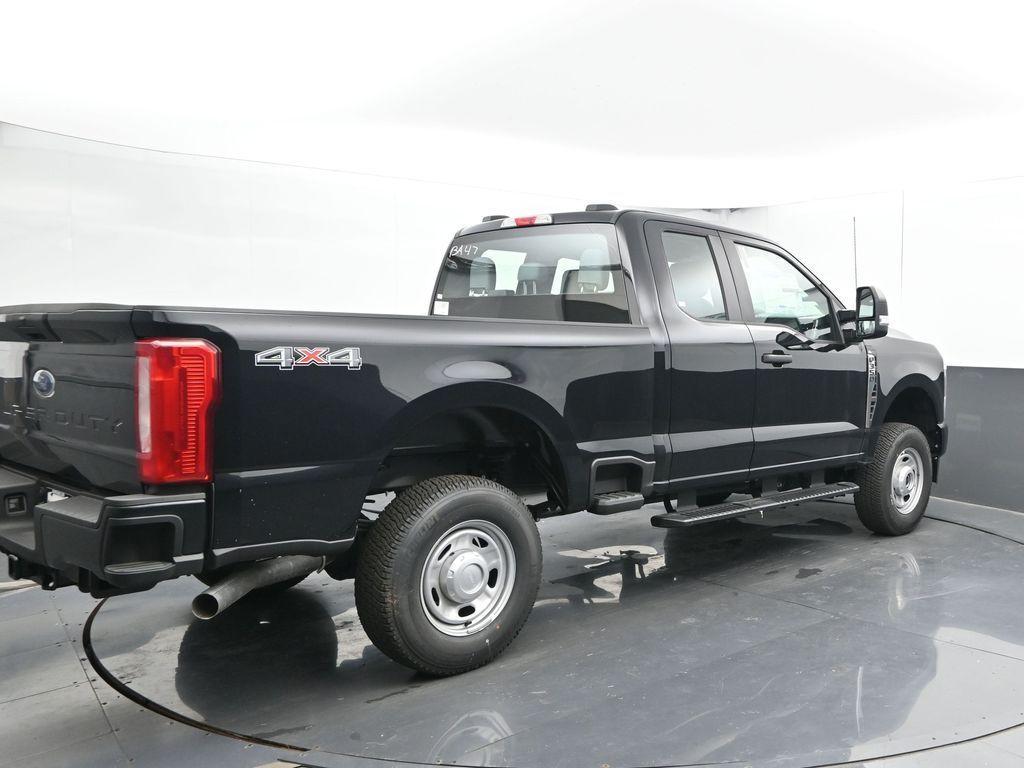 new 2024 Ford F-350 car, priced at $43,200