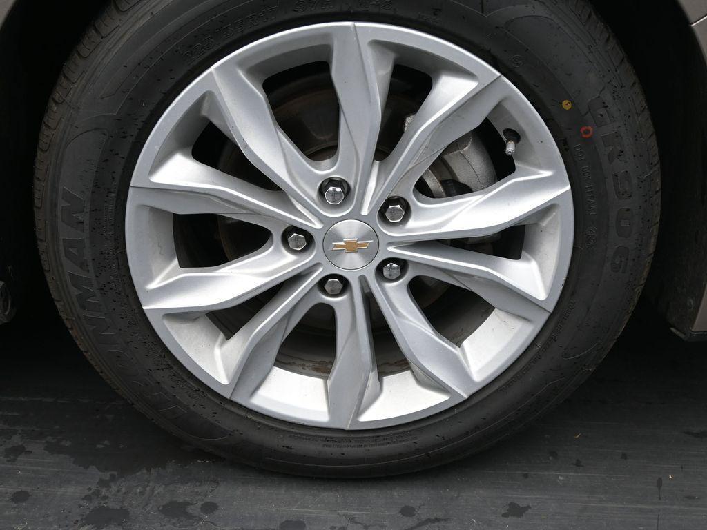 used 2024 Chevrolet Malibu car, priced at $21,932