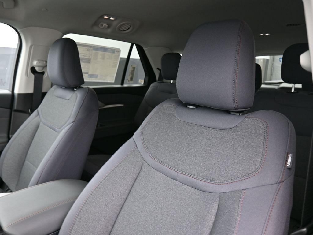 new 2025 Ford Explorer car, priced at $41,287