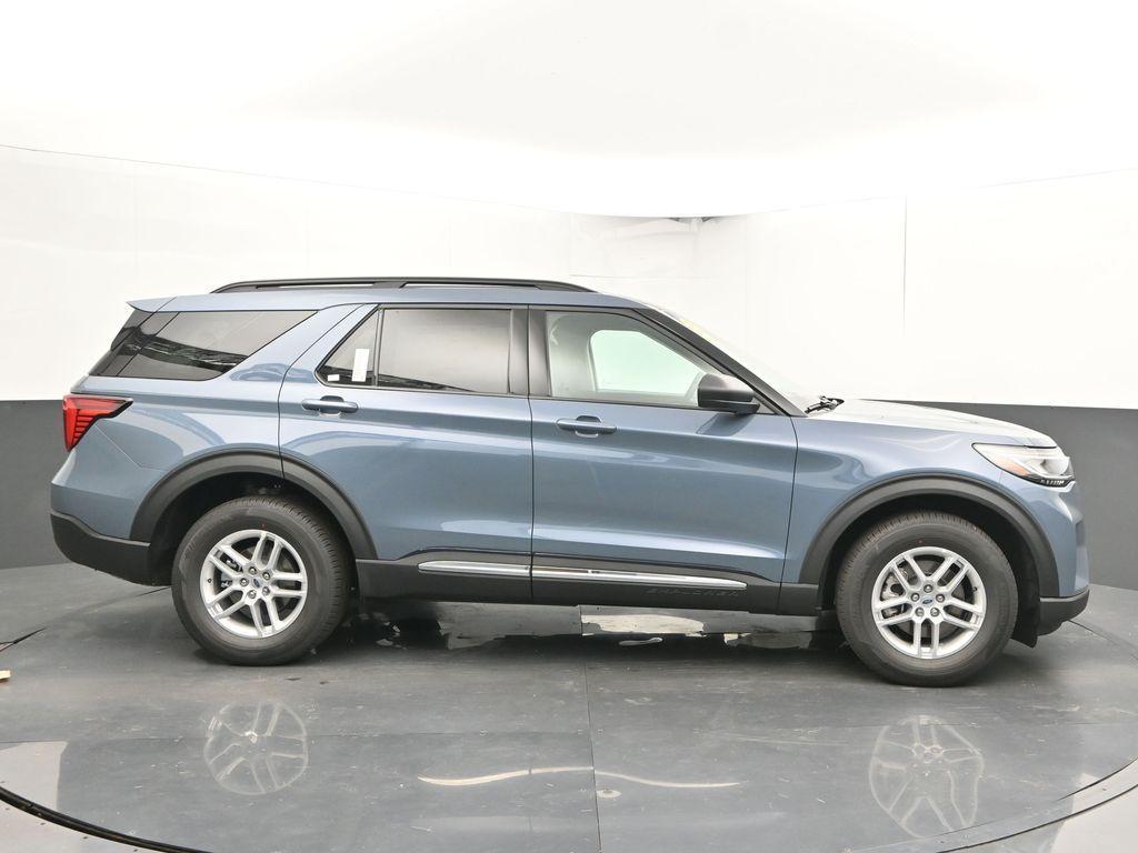 new 2025 Ford Explorer car, priced at $41,287