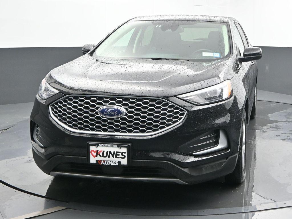 used 2024 Ford Edge car, priced at $25,995