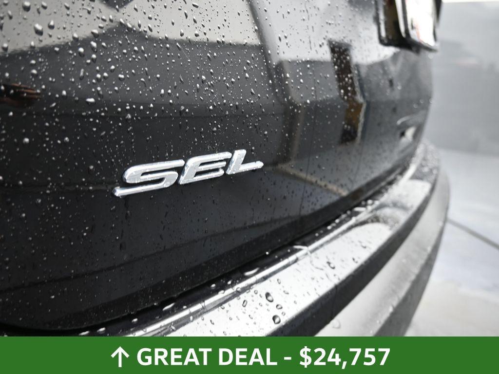 used 2024 Ford Edge car, priced at $24,757
