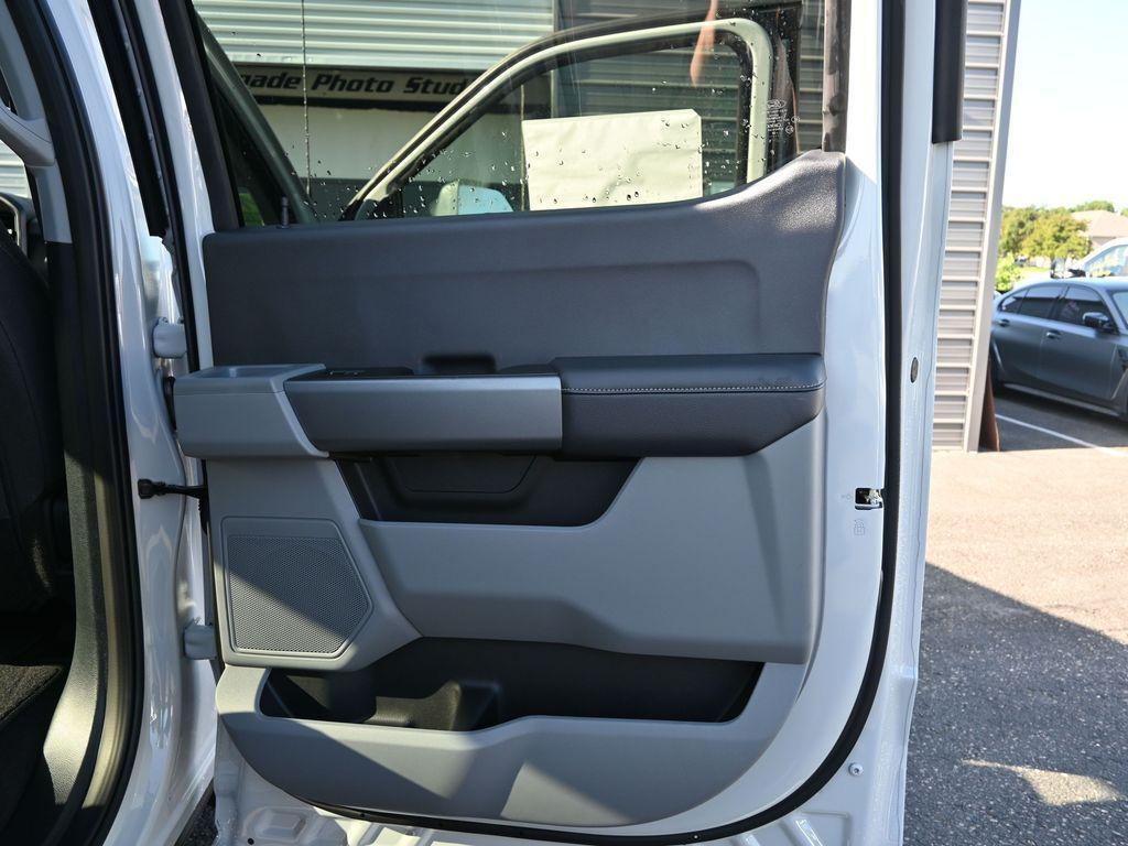 new 2025 Ford F-250 car, priced at $57,467
