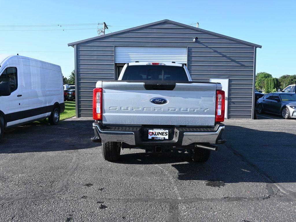 new 2025 Ford F-250 car, priced at $57,467