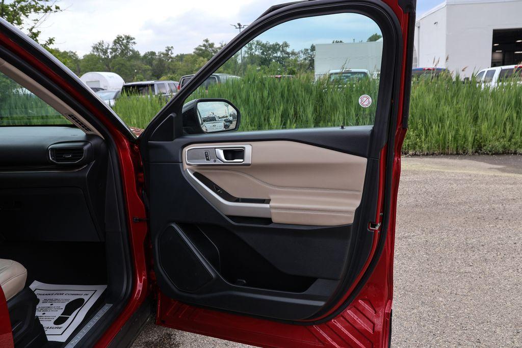 used 2023 Ford Explorer car, priced at $31,403