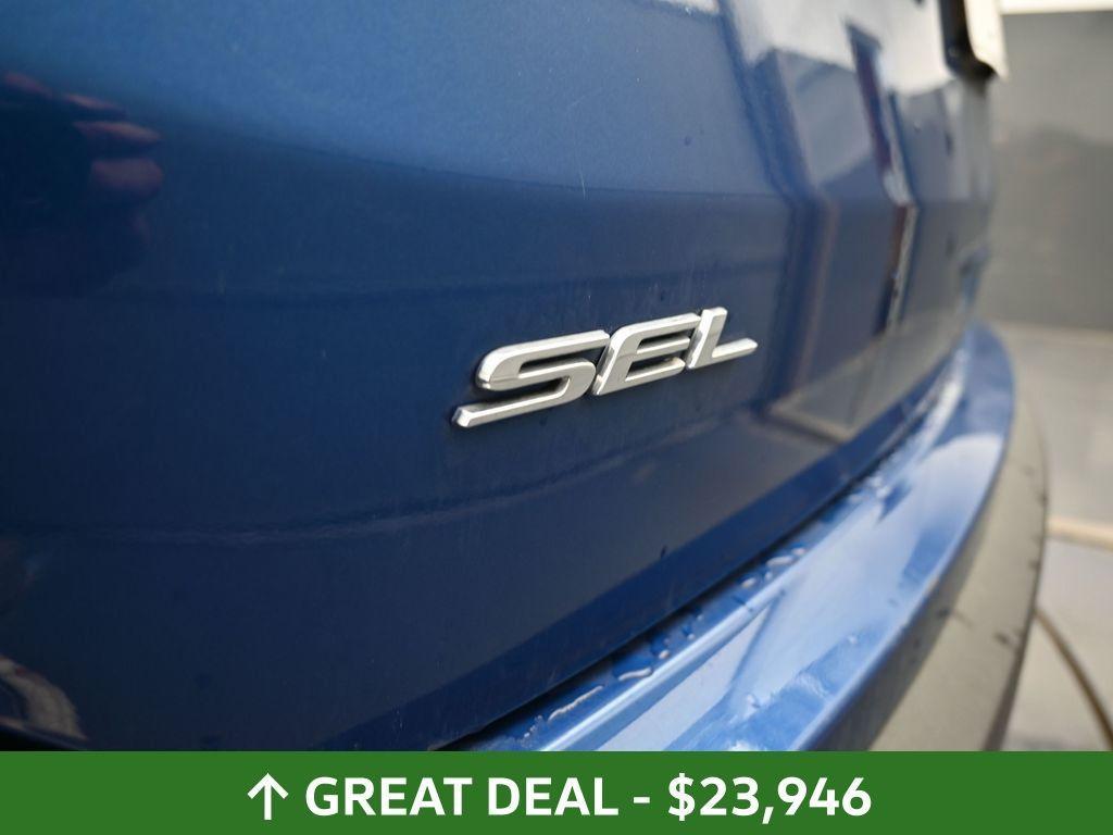 used 2024 Ford Edge car, priced at $23,946