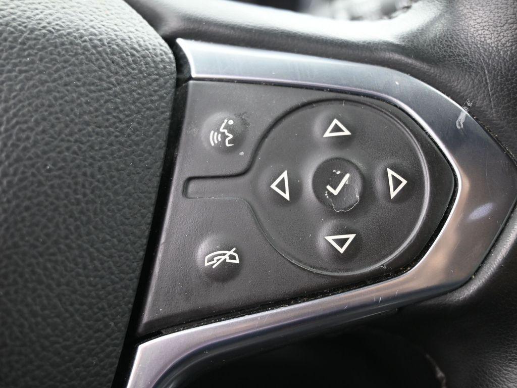 used 2023 Chevrolet Traverse car, priced at $26,969