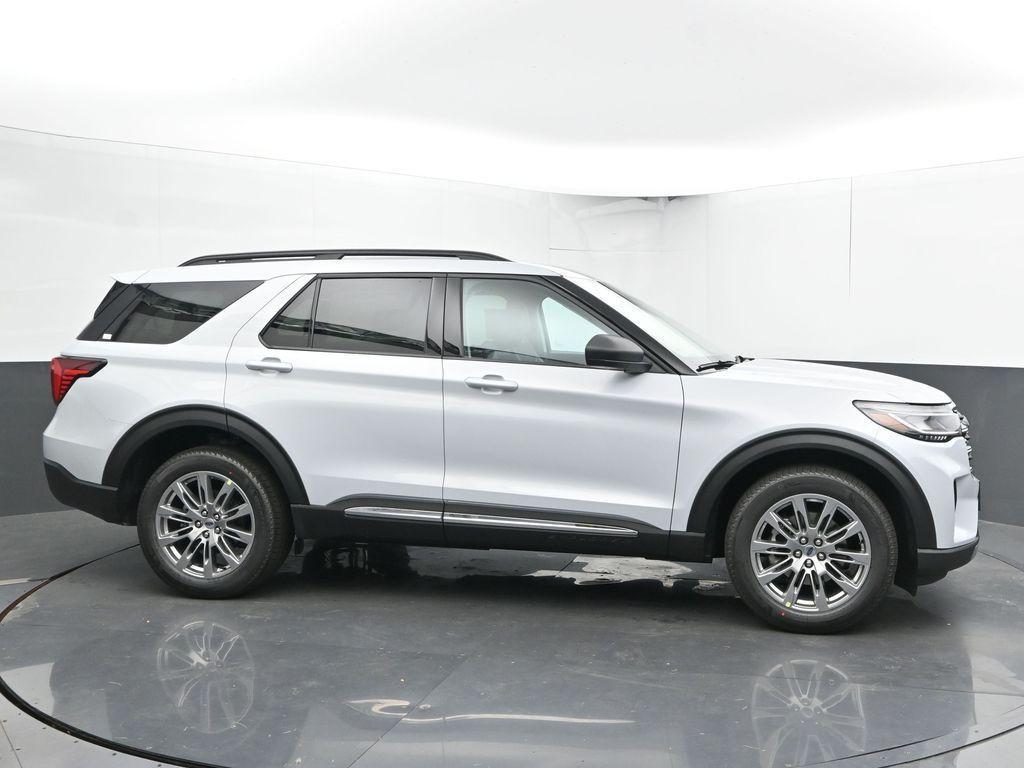 new 2025 Ford Explorer car, priced at $45,122