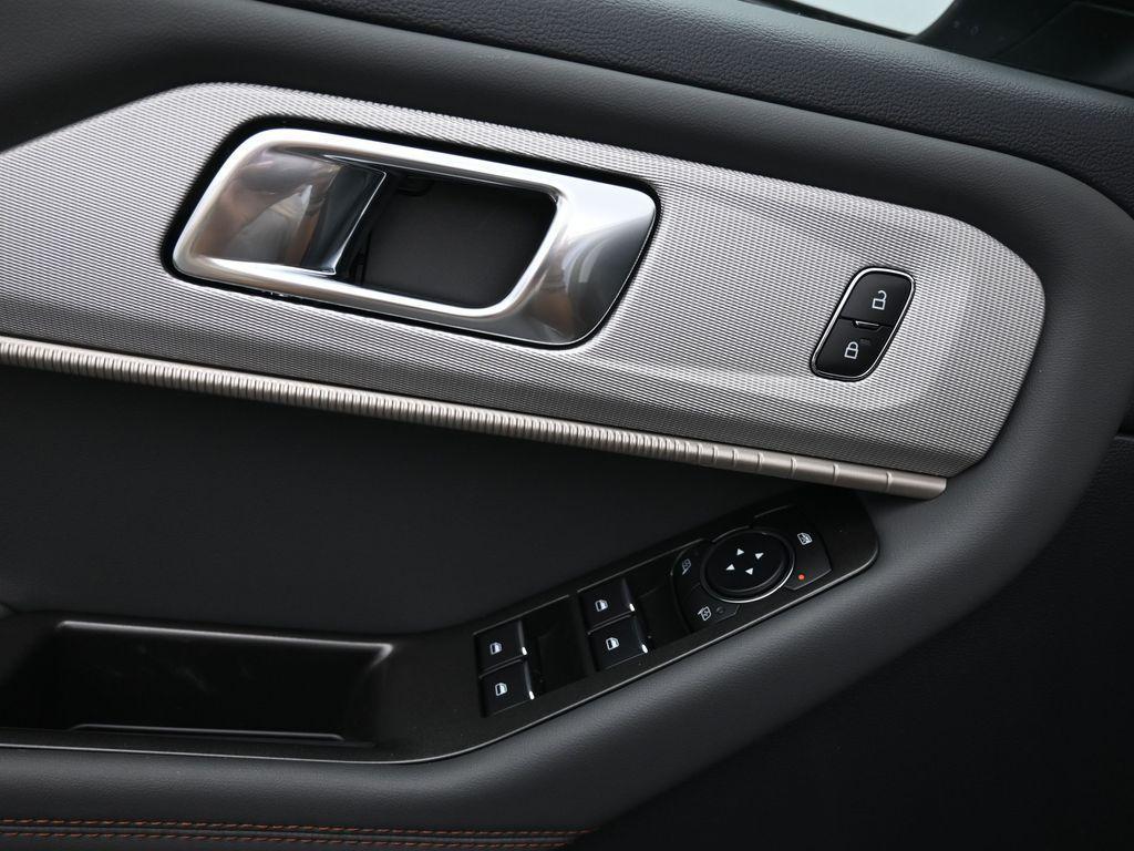 new 2025 Ford Explorer car, priced at $45,122
